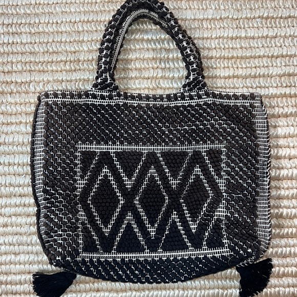 Pearl and Caviar tassel heavy duty woven oversized tote bag - Picture 1 of 15